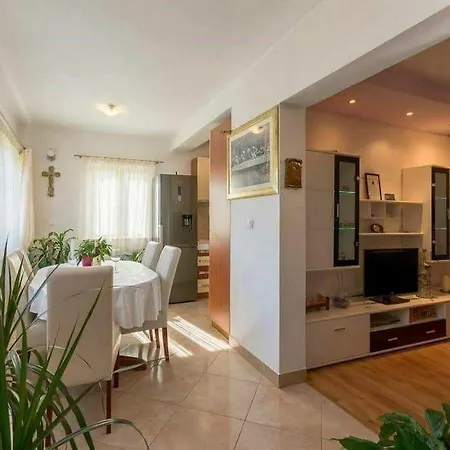 Apartmán Nikolina *